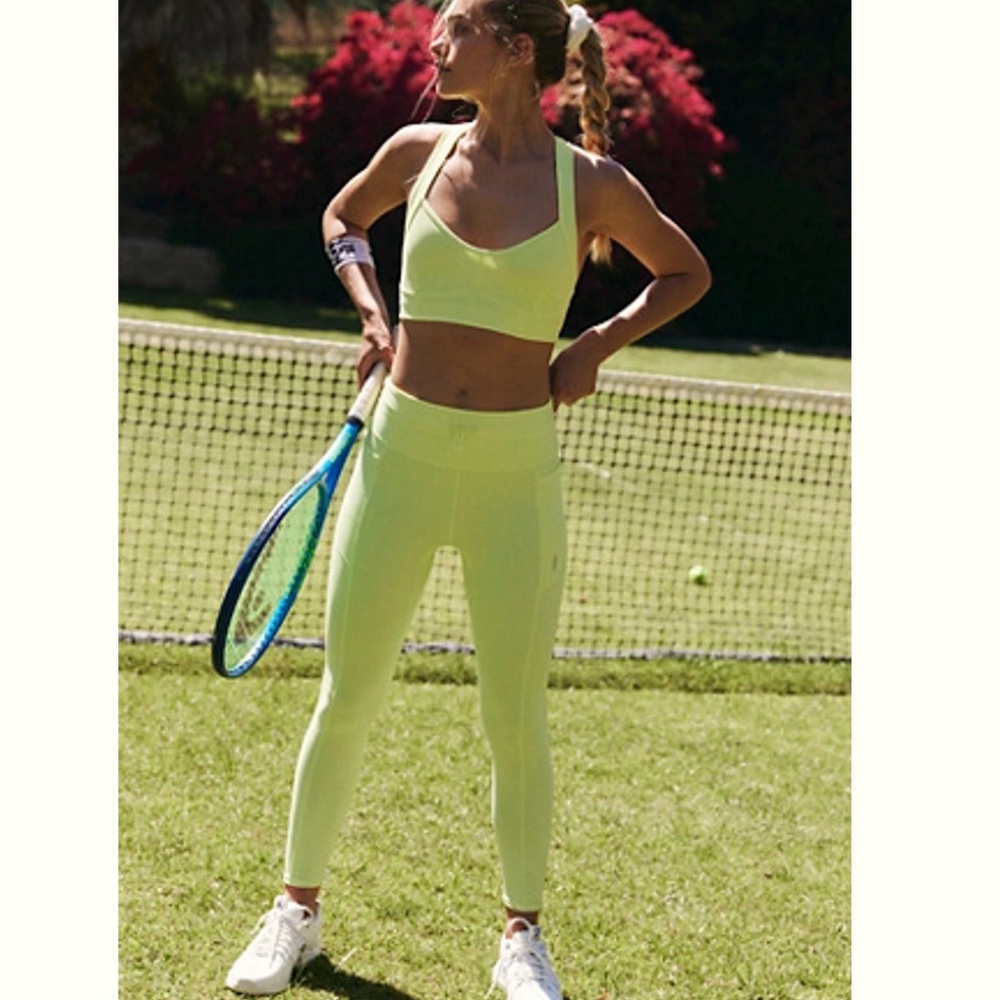 NWOT  FREE PEOPLE  Movement Find Your Way Leggings in Sour Citrus